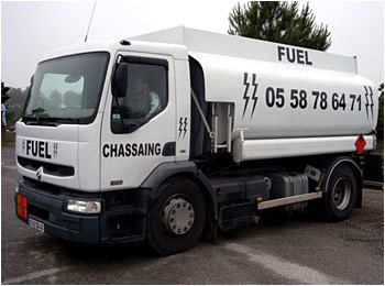 Camion livraison de fuel (Capacité 14 000 litres)